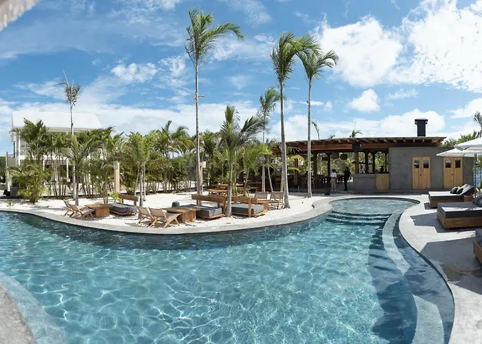 Azure Tide And Mistico Club Boat Shuttle * San Pedro (Ambergris Caye)